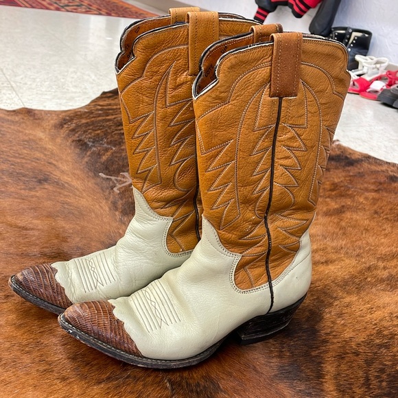 The Sanders Cowboy Boots hand crafted in Mexico Size 7